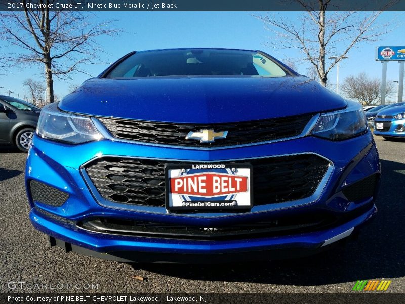 Kinetic Blue Metallic / Jet Black 2017 Chevrolet Cruze LT