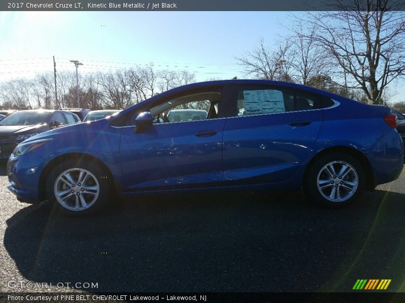 Kinetic Blue Metallic / Jet Black 2017 Chevrolet Cruze LT