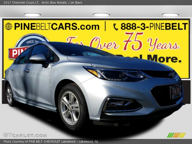 Arctic Blue Metallic / Jet Black 2017 Chevrolet Cruze LT