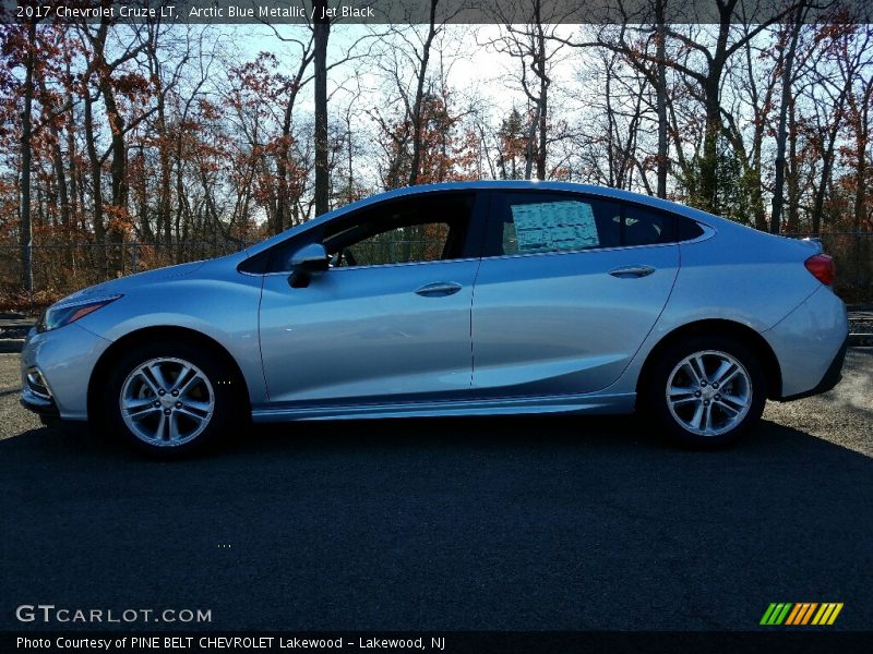 Arctic Blue Metallic / Jet Black 2017 Chevrolet Cruze LT