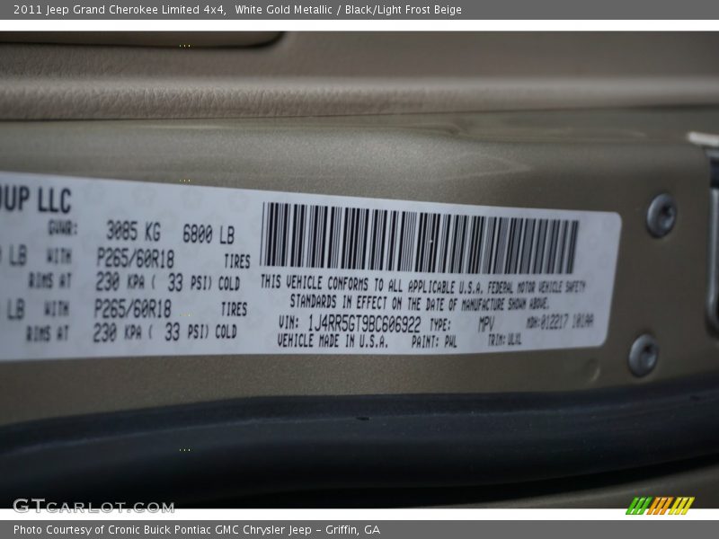 White Gold Metallic / Black/Light Frost Beige 2011 Jeep Grand Cherokee Limited 4x4
