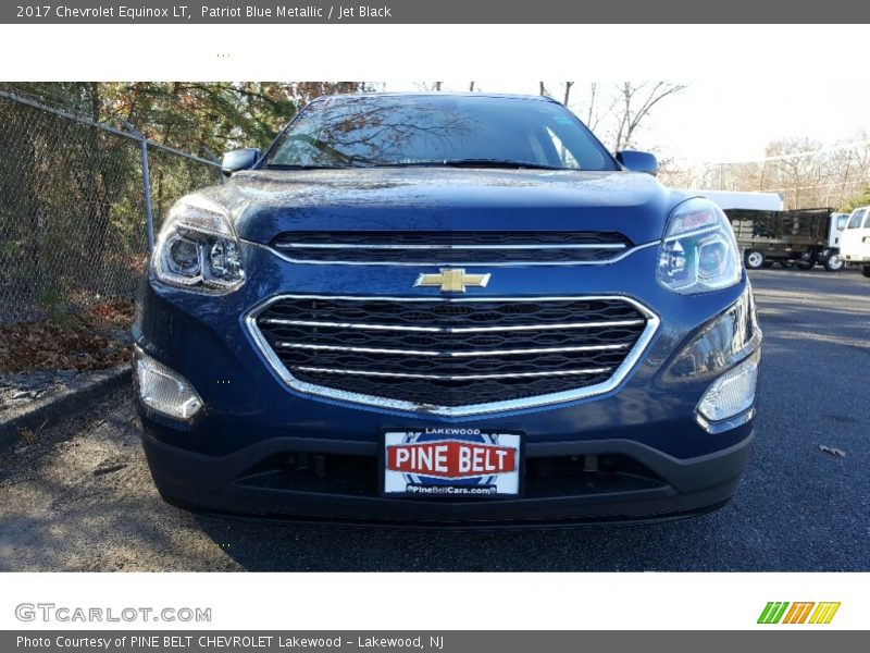 Patriot Blue Metallic / Jet Black 2017 Chevrolet Equinox LT