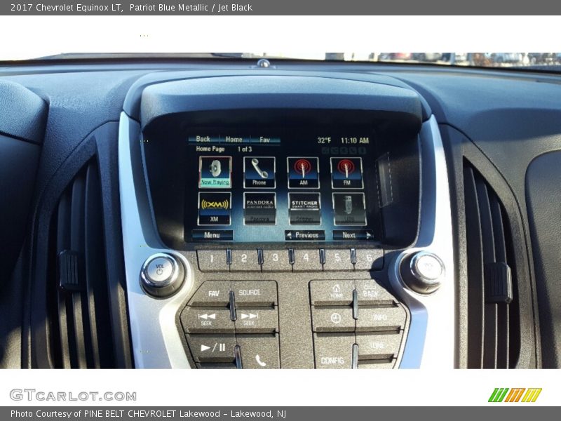 Patriot Blue Metallic / Jet Black 2017 Chevrolet Equinox LT