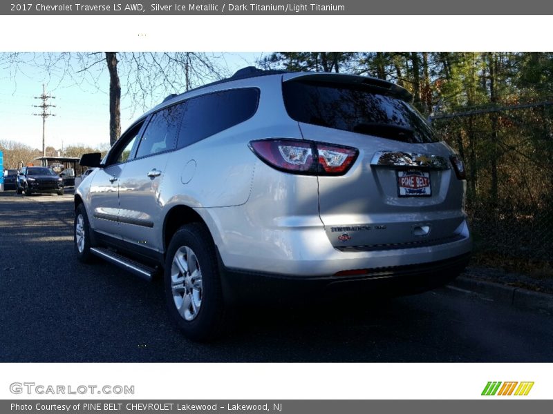 Silver Ice Metallic / Dark Titanium/Light Titanium 2017 Chevrolet Traverse LS AWD