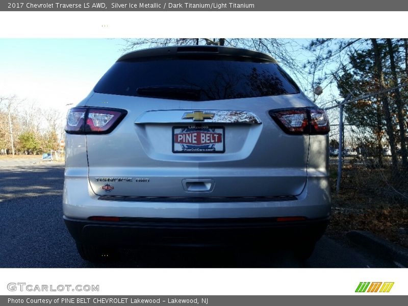 Silver Ice Metallic / Dark Titanium/Light Titanium 2017 Chevrolet Traverse LS AWD
