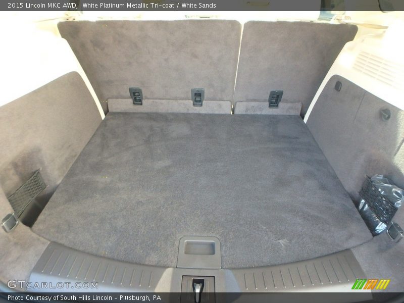 White Platinum Metallic Tri-coat / White Sands 2015 Lincoln MKC AWD