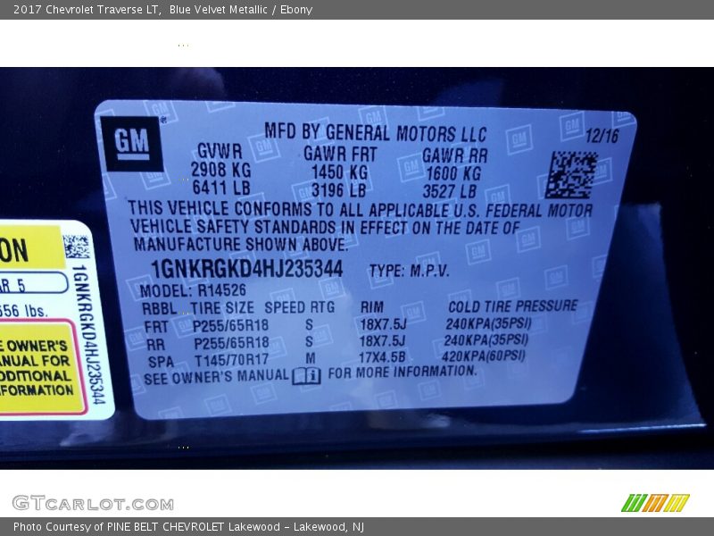 Blue Velvet Metallic / Ebony 2017 Chevrolet Traverse LT