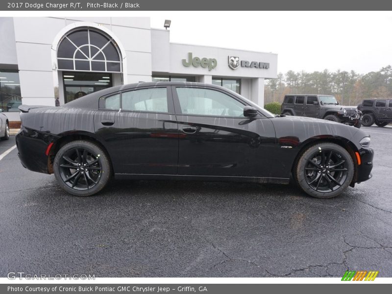 Pitch-Black / Black 2017 Dodge Charger R/T