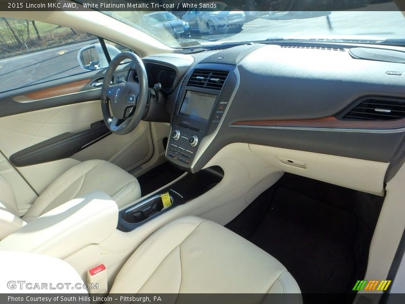 White Platinum Metallic Tri-coat / White Sands 2015 Lincoln MKC AWD