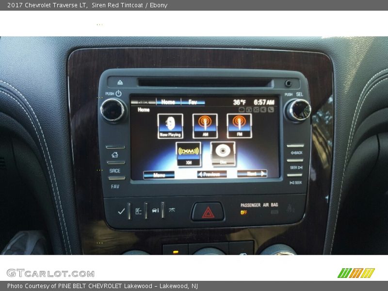 Siren Red Tintcoat / Ebony 2017 Chevrolet Traverse LT