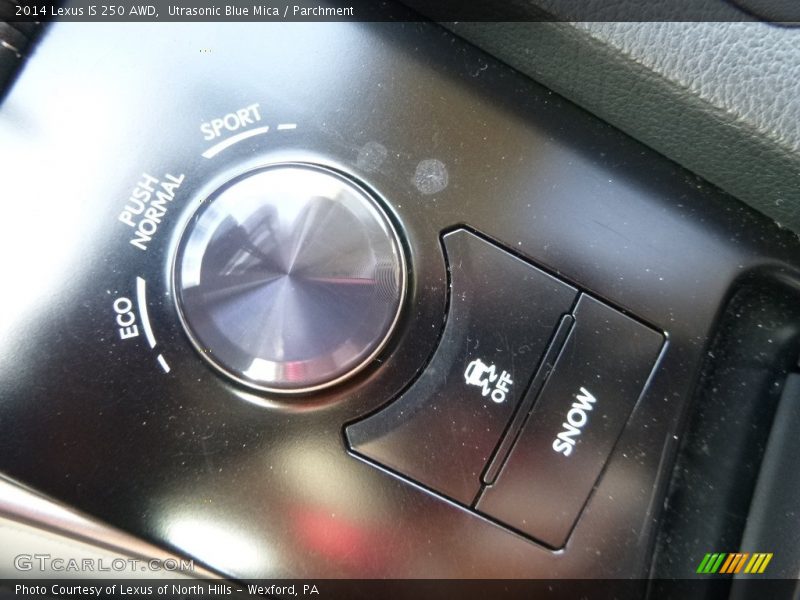 Utrasonic Blue Mica / Parchment 2014 Lexus IS 250 AWD