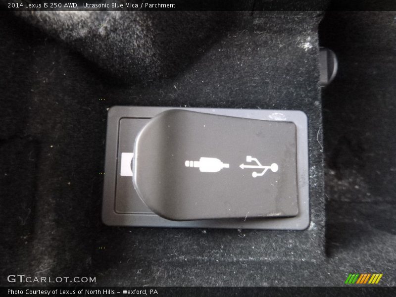 Utrasonic Blue Mica / Parchment 2014 Lexus IS 250 AWD