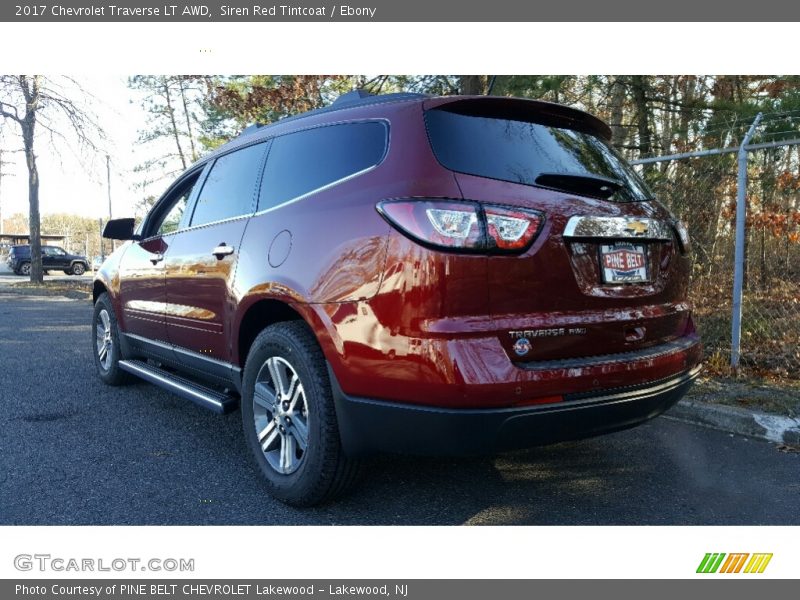 Siren Red Tintcoat / Ebony 2017 Chevrolet Traverse LT AWD