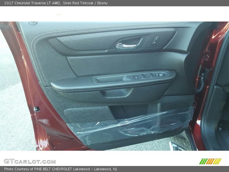 Siren Red Tintcoat / Ebony 2017 Chevrolet Traverse LT AWD