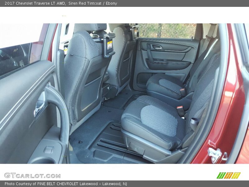 Siren Red Tintcoat / Ebony 2017 Chevrolet Traverse LT AWD