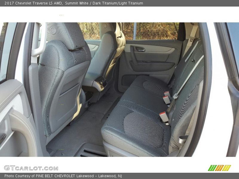 Summit White / Dark Titanium/Light Titanium 2017 Chevrolet Traverse LS AWD