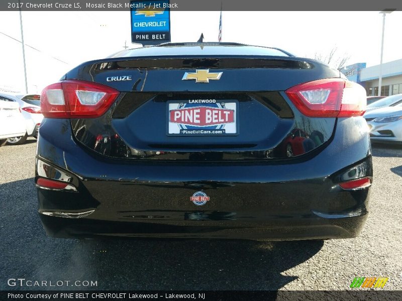 Mosaic Black Metallic / Jet Black 2017 Chevrolet Cruze LS