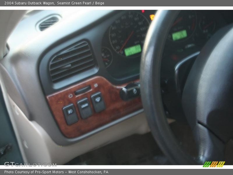 Seamist Green Pearl / Beige 2004 Subaru Outback Wagon