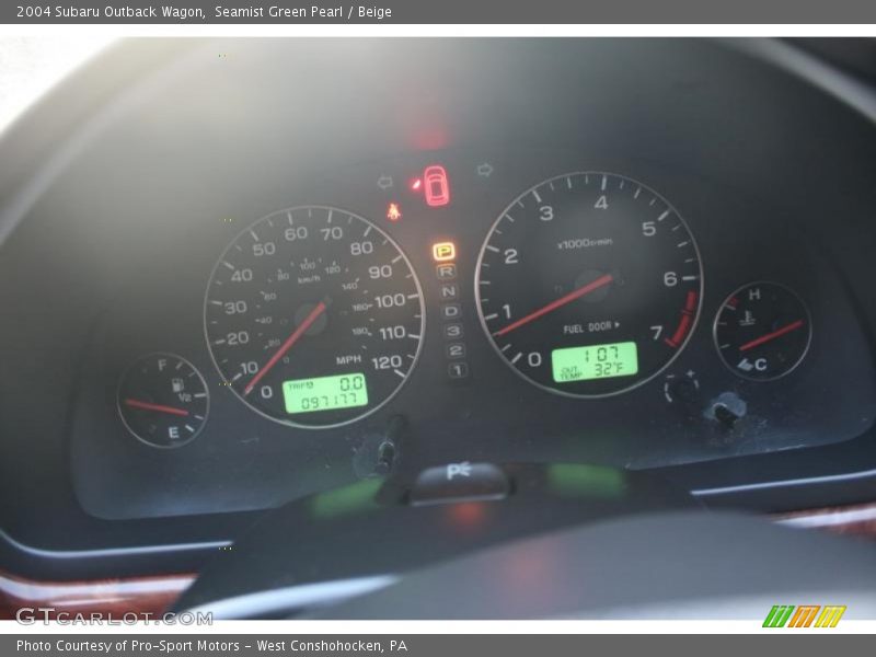 Seamist Green Pearl / Beige 2004 Subaru Outback Wagon