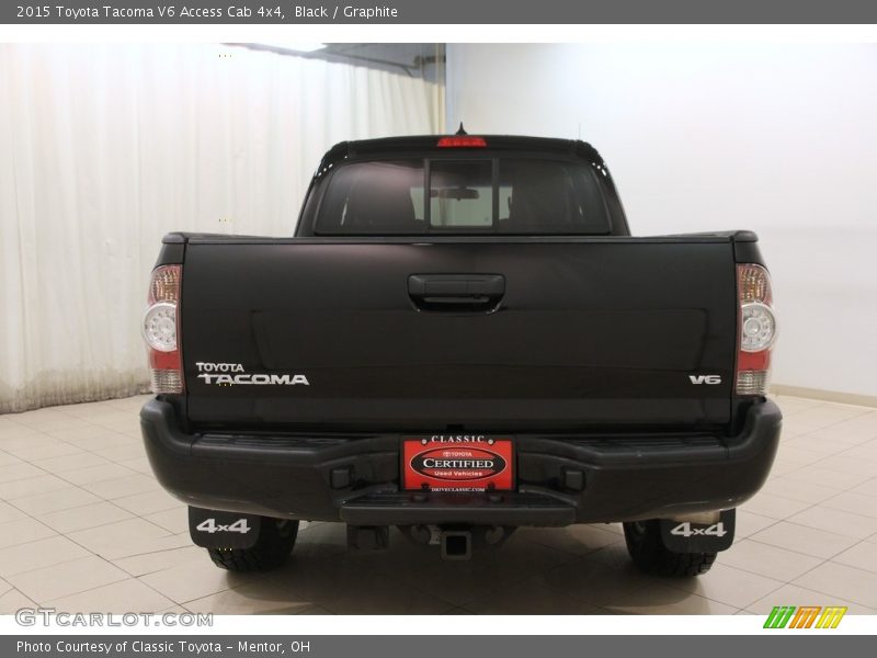 Black / Graphite 2015 Toyota Tacoma V6 Access Cab 4x4