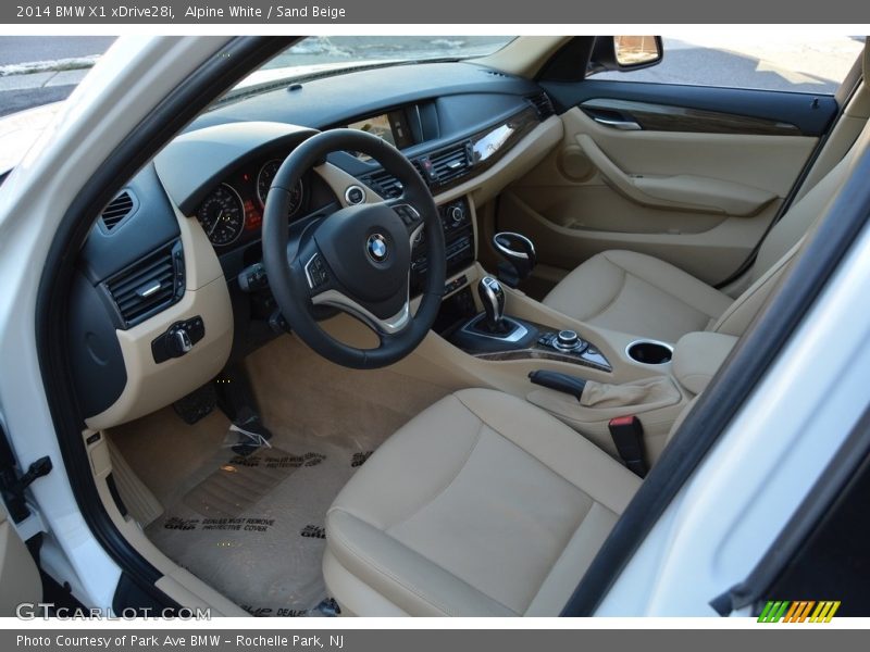 Alpine White / Sand Beige 2014 BMW X1 xDrive28i