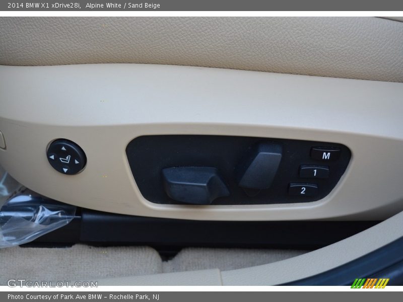 Alpine White / Sand Beige 2014 BMW X1 xDrive28i