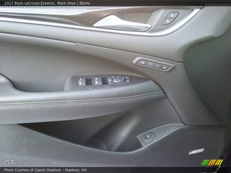 Black Onyx / Ebony 2017 Buick LaCrosse Essence