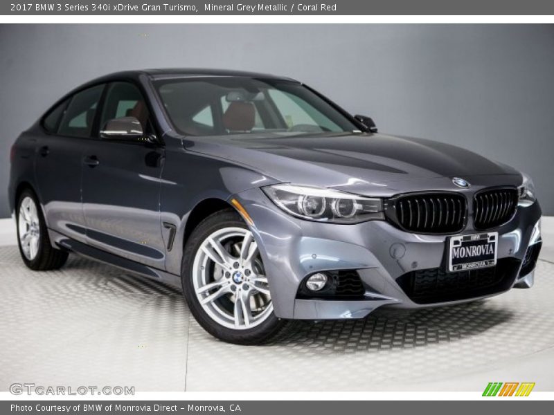 Front 3/4 View of 2017 3 Series 340i xDrive Gran Turismo
