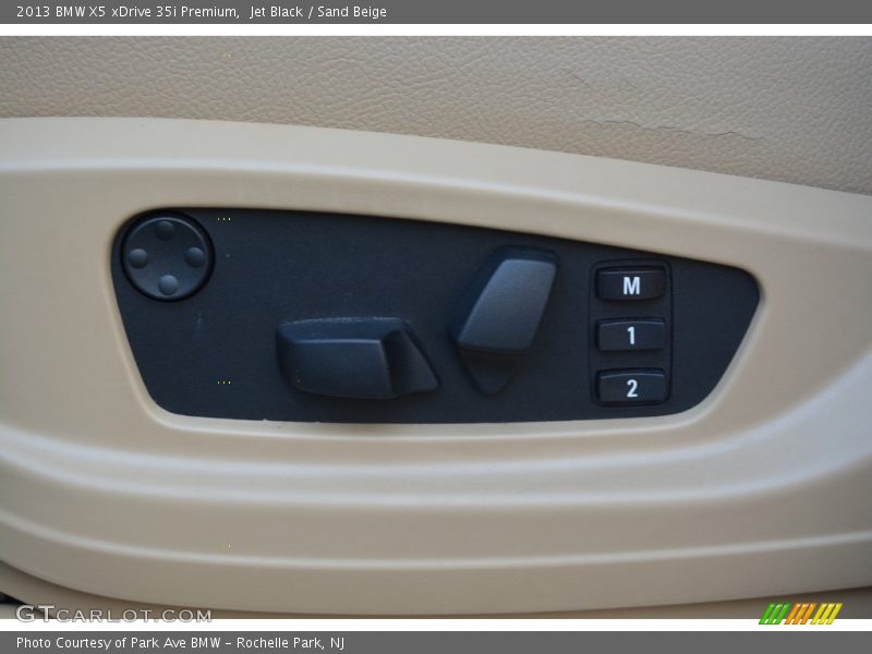 Jet Black / Sand Beige 2013 BMW X5 xDrive 35i Premium