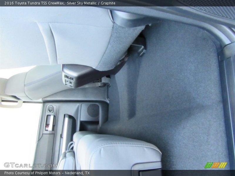 Silver Sky Metallic / Graphite 2016 Toyota Tundra TSS CrewMax