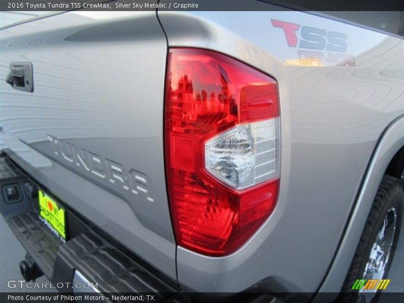 Silver Sky Metallic / Graphite 2016 Toyota Tundra TSS CrewMax