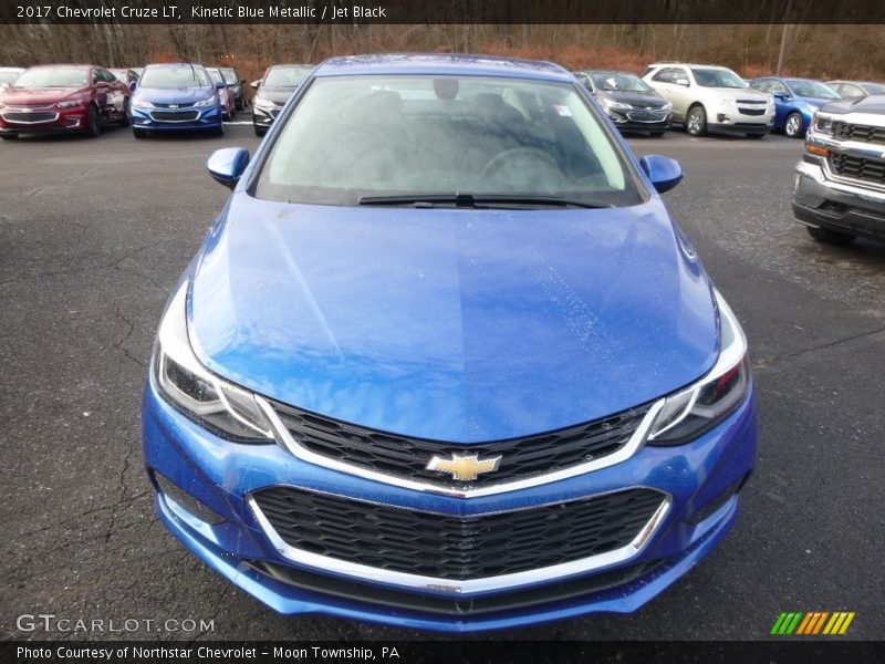 Kinetic Blue Metallic / Jet Black 2017 Chevrolet Cruze LT