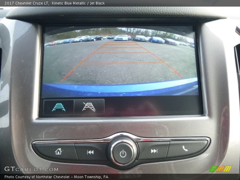 Kinetic Blue Metallic / Jet Black 2017 Chevrolet Cruze LT