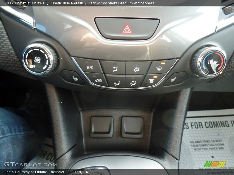 Kinetic Blue Metallic / Dark Atmosphere/Medium Atmosphere 2017 Chevrolet Cruze LT
