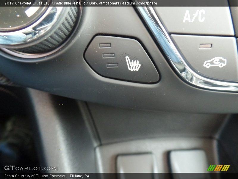 Kinetic Blue Metallic / Dark Atmosphere/Medium Atmosphere 2017 Chevrolet Cruze LT