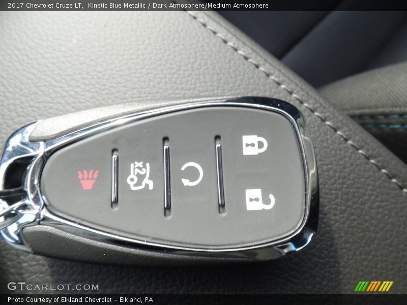Kinetic Blue Metallic / Dark Atmosphere/Medium Atmosphere 2017 Chevrolet Cruze LT