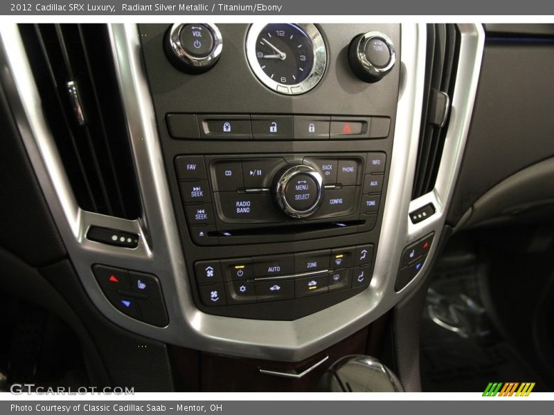 Radiant Silver Metallic / Titanium/Ebony 2012 Cadillac SRX Luxury