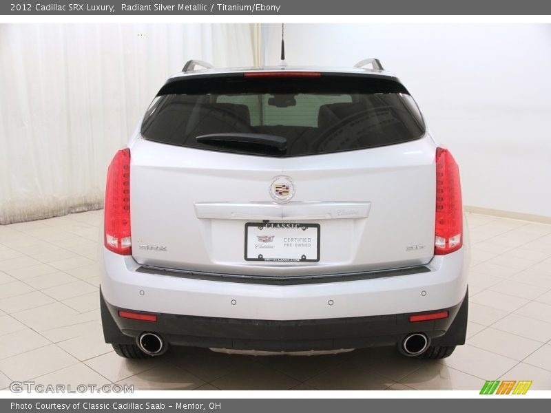 Radiant Silver Metallic / Titanium/Ebony 2012 Cadillac SRX Luxury