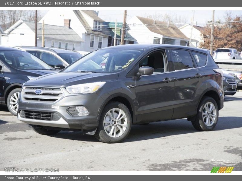 Magnetic / Charcoal Black 2017 Ford Escape SE 4WD