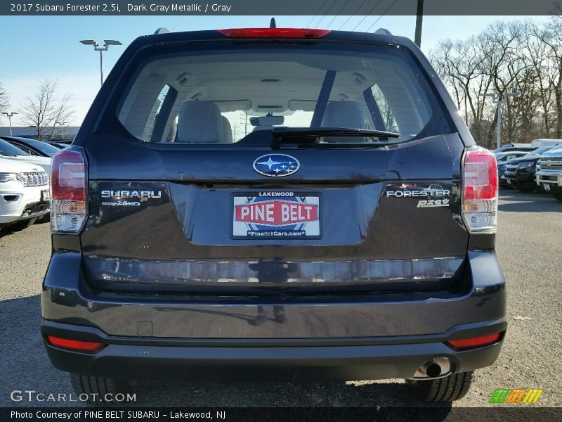 Dark Gray Metallic / Gray 2017 Subaru Forester 2.5i
