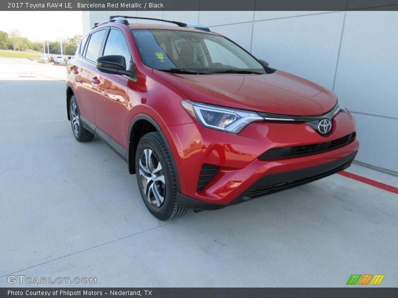 Front 3/4 View of 2017 RAV4 LE