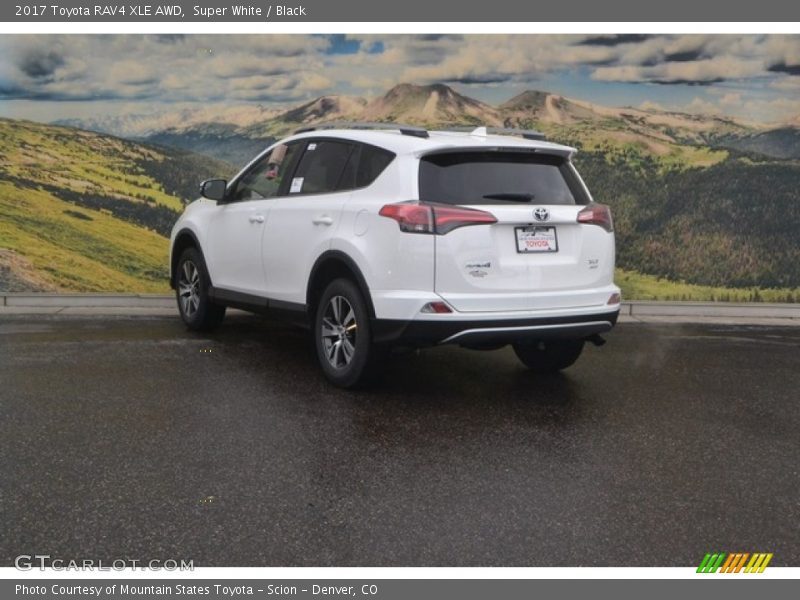 Super White / Black 2017 Toyota RAV4 XLE AWD