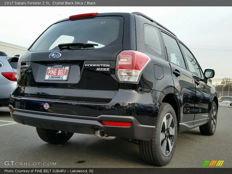 Crystal Black Silica / Black 2017 Subaru Forester 2.5i
