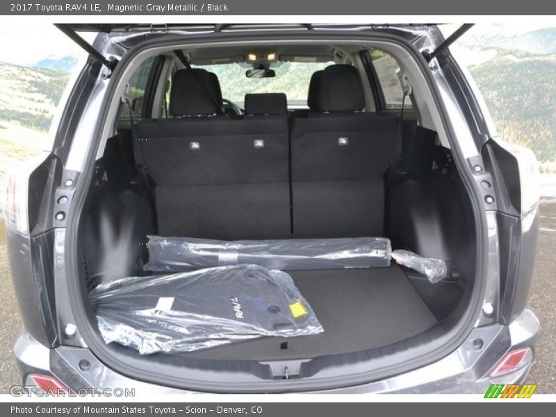 Magnetic Gray Metallic / Black 2017 Toyota RAV4 LE