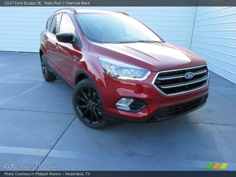 Ruby Red / Charcoal Black 2017 Ford Escape SE