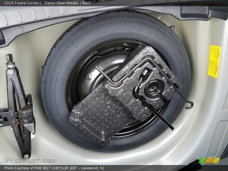 Classic Silver Metallic / Black 2014 Toyota Corolla S
