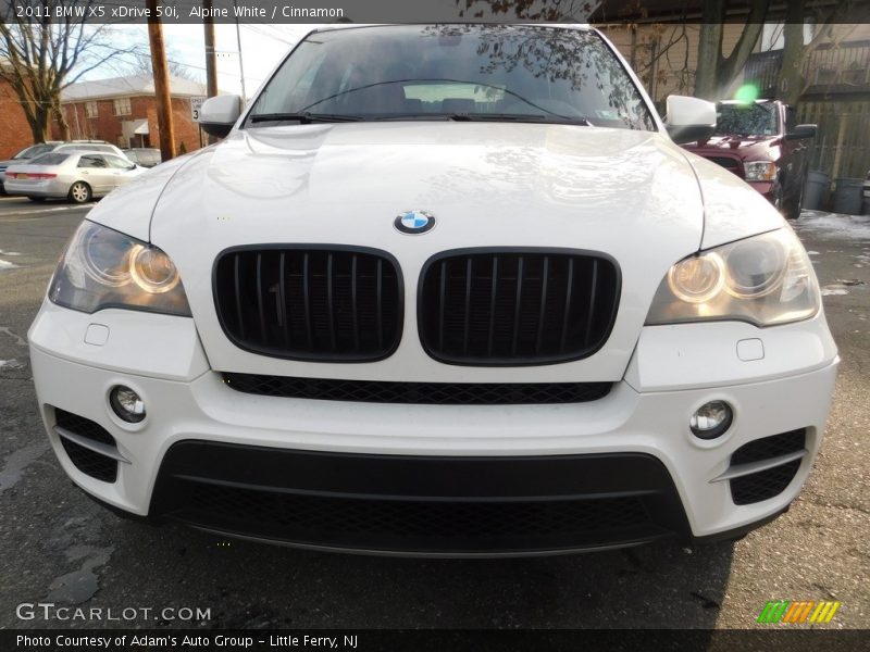 Alpine White / Cinnamon 2011 BMW X5 xDrive 50i
