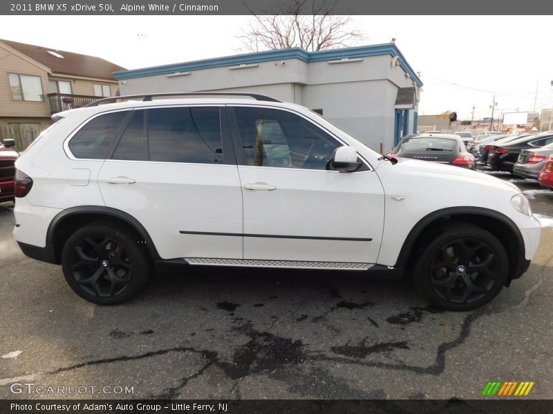 Alpine White / Cinnamon 2011 BMW X5 xDrive 50i
