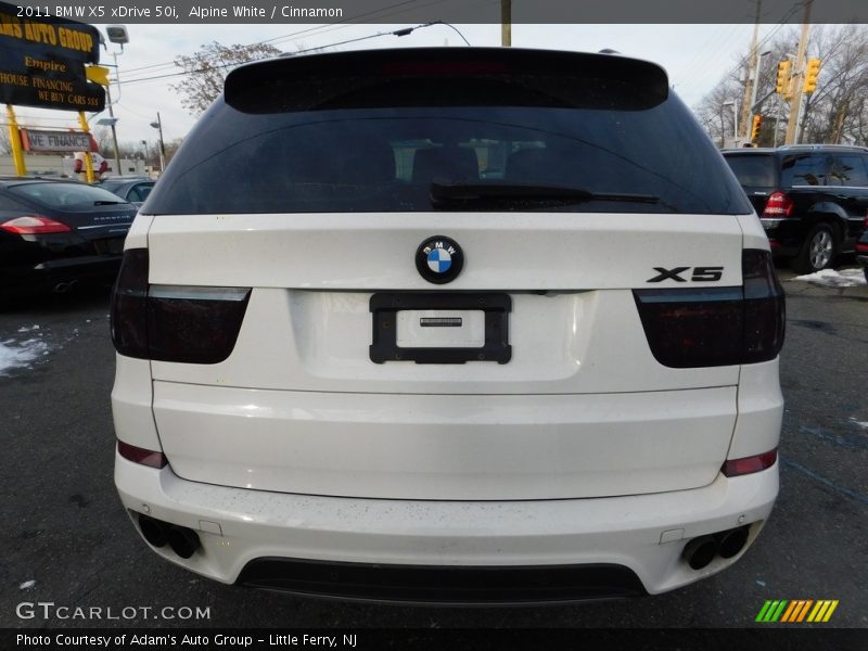 Alpine White / Cinnamon 2011 BMW X5 xDrive 50i