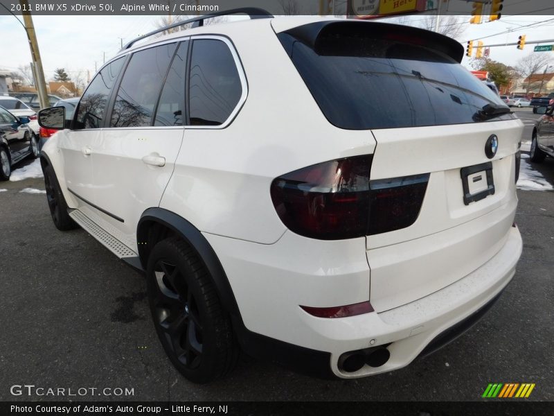 Alpine White / Cinnamon 2011 BMW X5 xDrive 50i